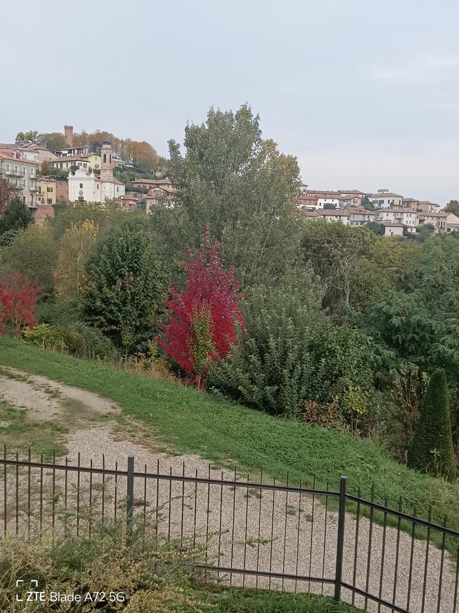 Maison Younesco - Villa Indipendente Exclusive Castagnole delle Lanze Kültér fotó